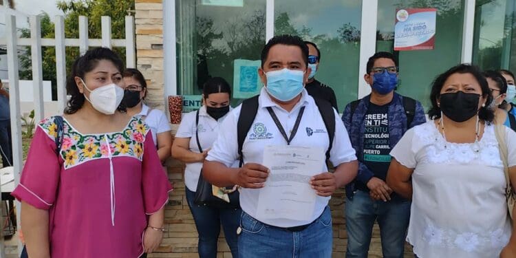 Protestan en el Tecnológico de Felipe Carillo Puerto para exigir la destitución de la directiva
