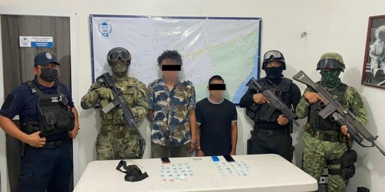 Caen dos presuntos narcomenudistas tras protagonizar riña en Tulum