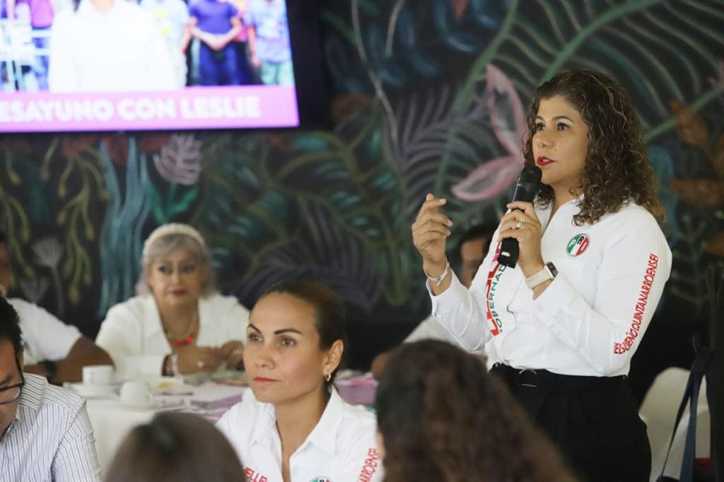 No más proyectos sin visión y alejados de la realidad del estado; propone Leslie Hendricks