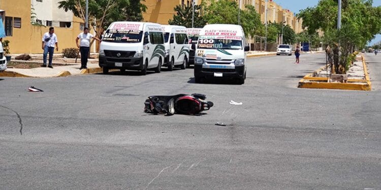 Muere motociclista al chocar por alcance contra una motoneta en Cancún