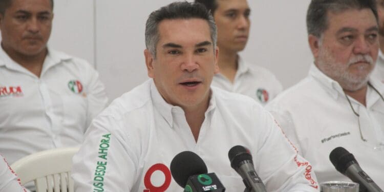 ‘Alito’ responde al PAN-PRD y les pide declinar en favor de Leslie Hendricks