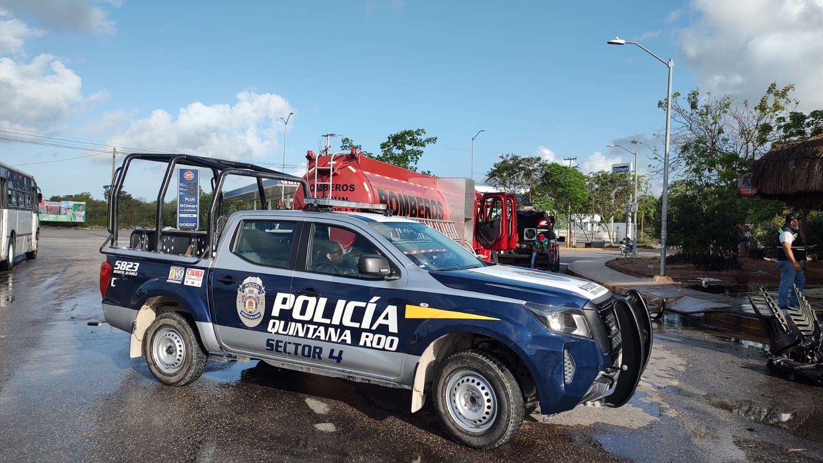 Se incendia bar 'La Palapita en el fraccionamiento Cielo Nuevo de Cancún