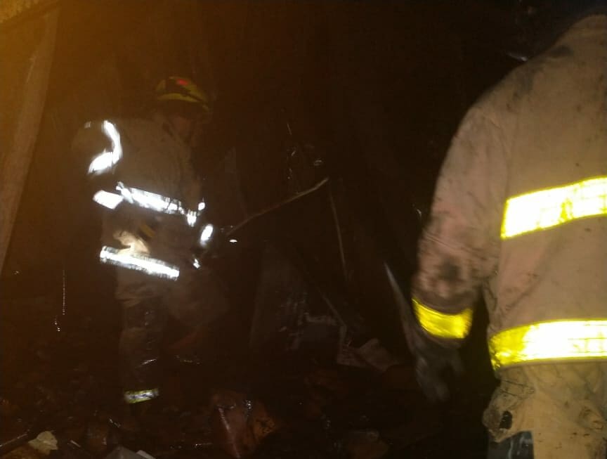 Sofocan conato de incendio, otra vez, en empacadora de mariscos de Puerto Morelos