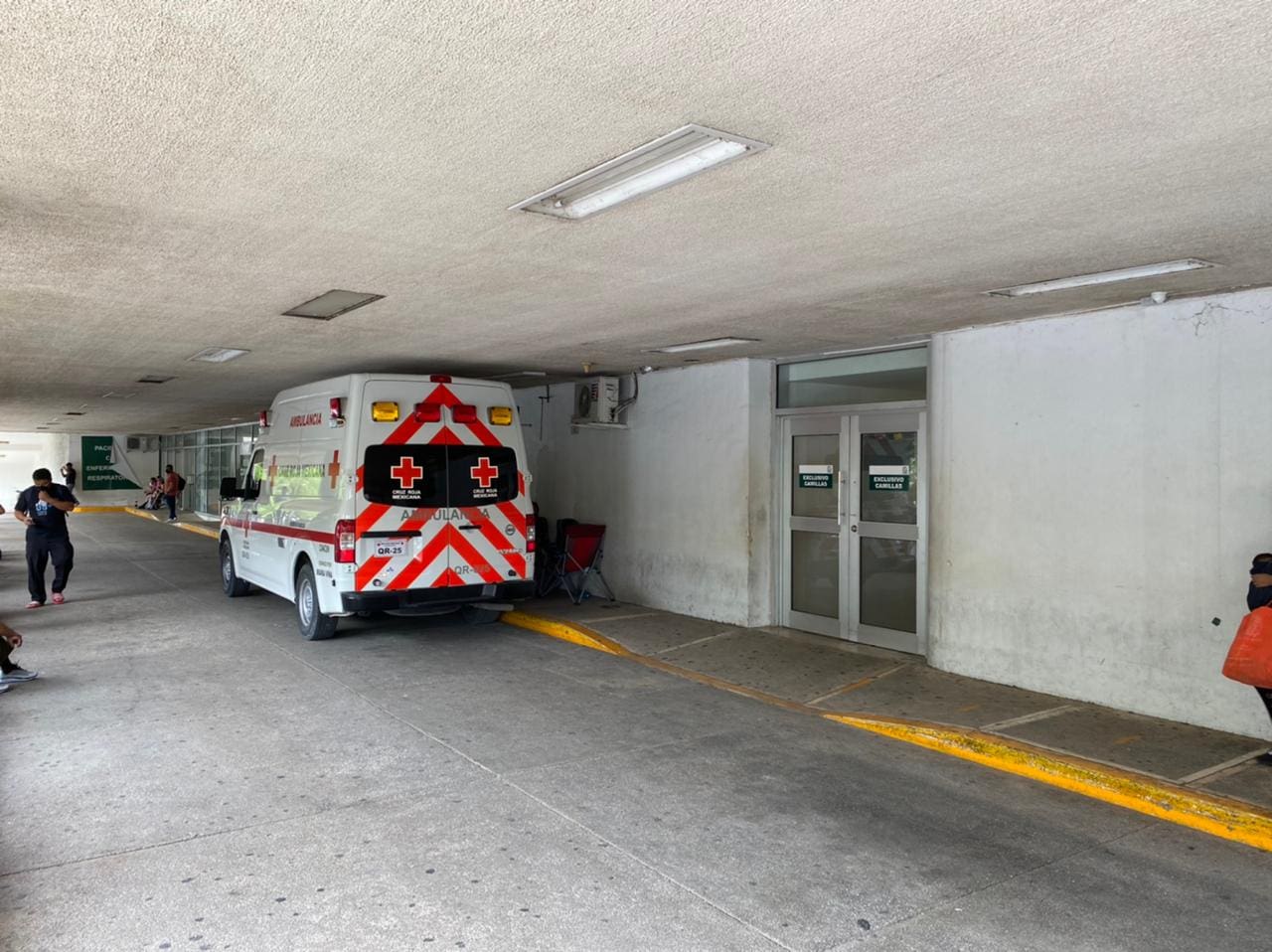 Hieren de bala a hombre tras resistirse a asalto en la carretera Cancún-Leona Vicario