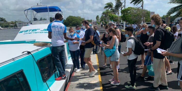Se reactiva la ruta que conecta a la ciudad de Chetumal con San Pedro, Belice