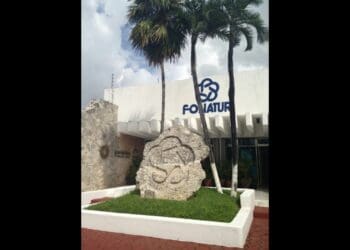 Trafica Fonatur con insumos de la dependencia en Cancún