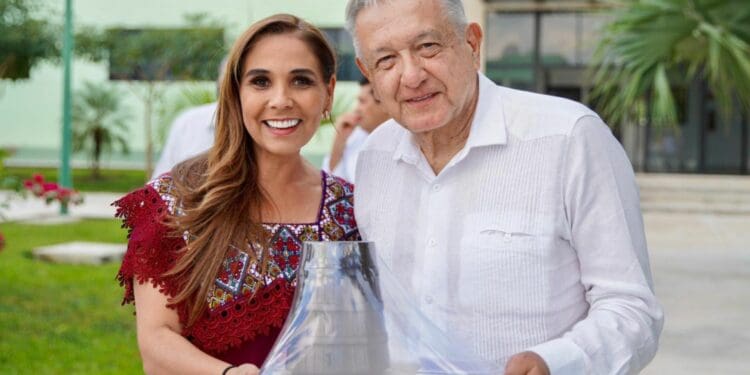 López Obrador y Mara Lezama suman esfuerzos para avanzar en trabajos del Tren Maya