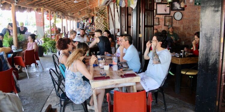 AUGURAN UN EXITOSO PRIMER FIN DE SEMANA LARGO DE 2023 EN PUERTO MORELOS