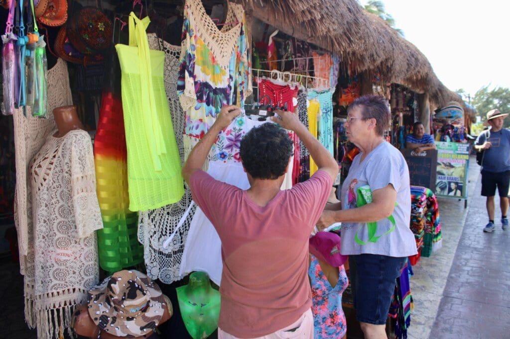 AUGURAN UN EXITOSO PRIMER FIN DE SEMANA LARGO DE 2023 EN PUERTO MORELOS