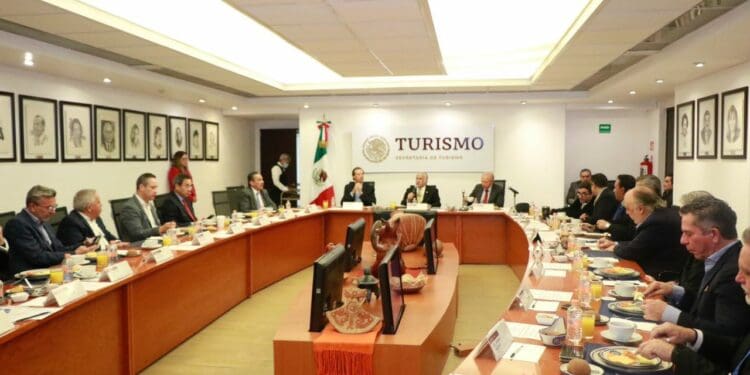 Destaca Sectur herramienta tecnológica en Aeropuerto de Cancún