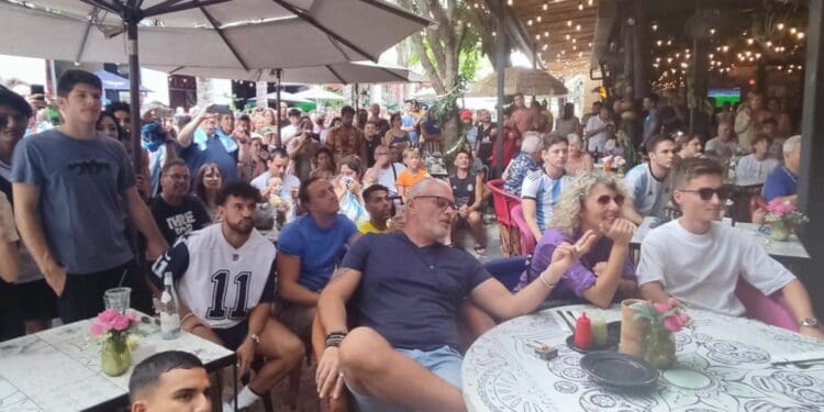 Prevén que Súper Bowl y Día de San Valentín repunten ventas, en la Quinta Avenida