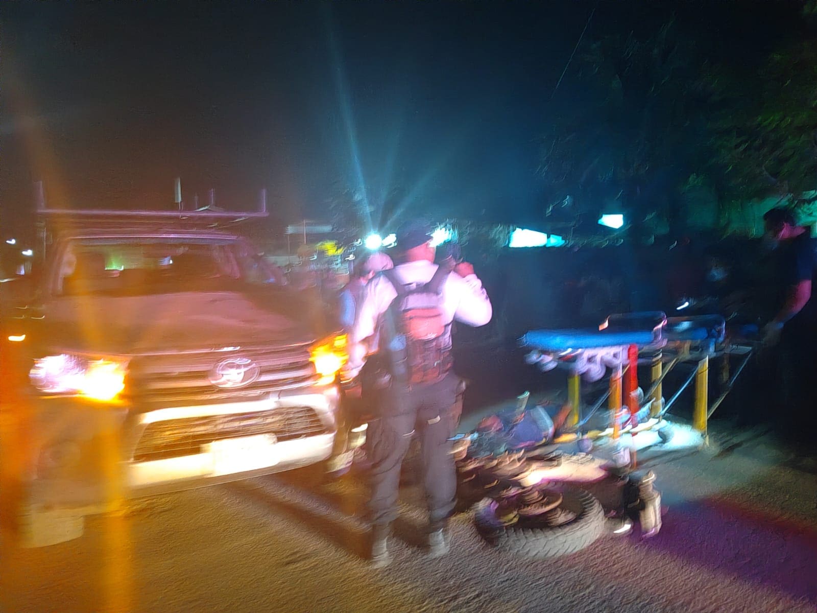 Camioneta atropella a motociclista en José María Morelos