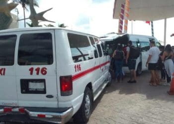 Denuncian que delegado del Imoveqroo en Cozumel es también socio taxista