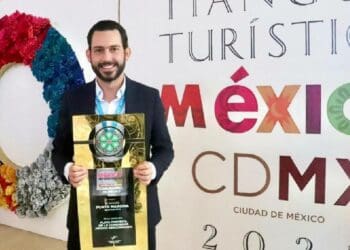 Espera Q. Roo más de un millón 250 mil turistas en Semana Santa: Bernardo Cueto