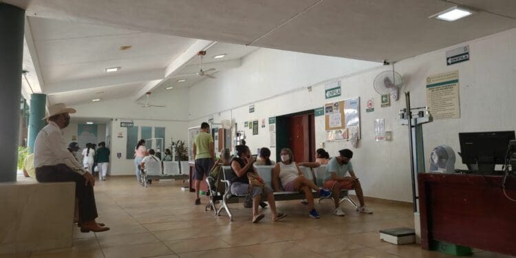 Confía Colegio de Médicos que habrá personal suficiente para nuevos hospitales de Q. Roo