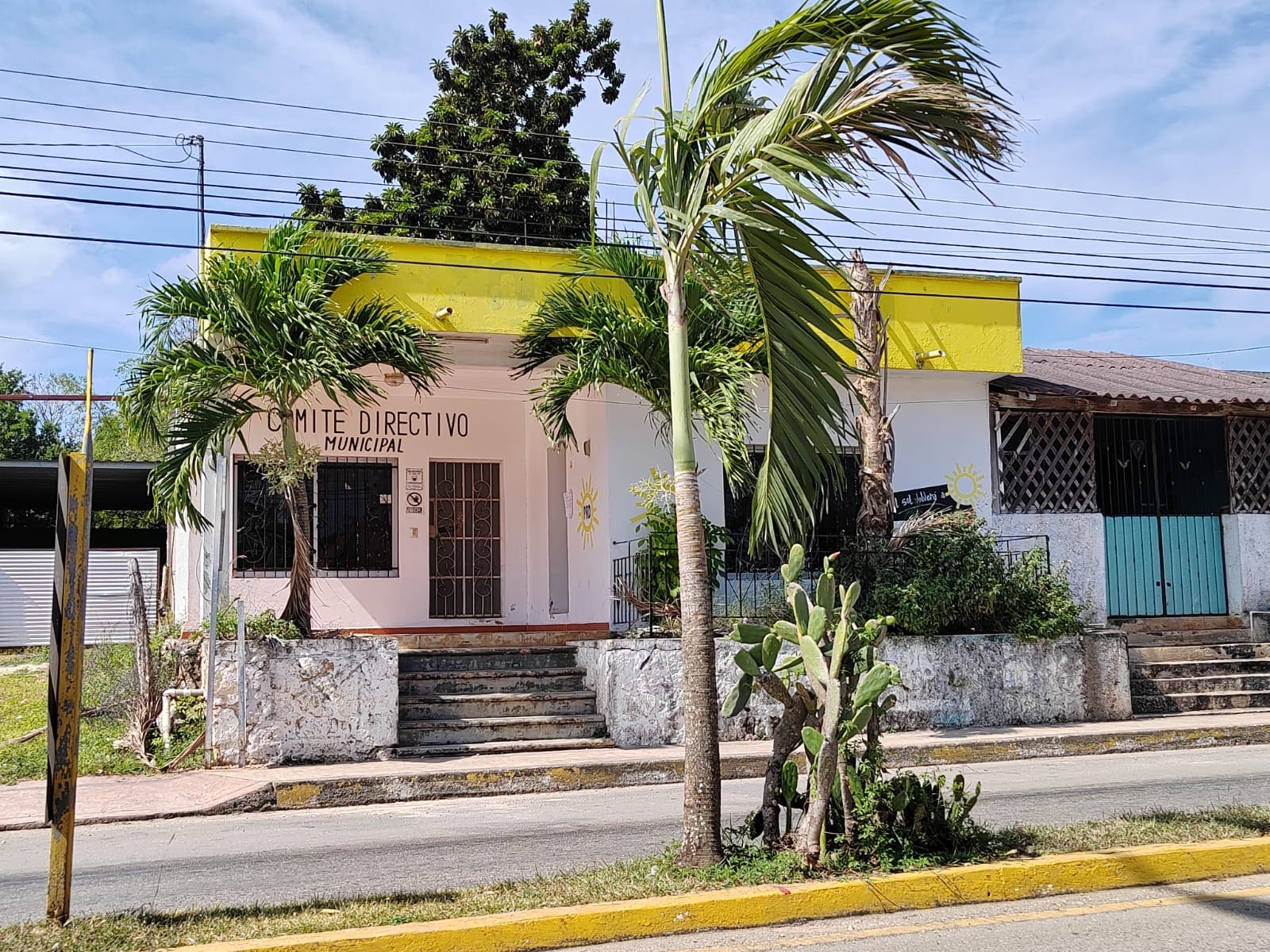 Por reducción presupuestal cierran oficinas del PRD en José María Morelos