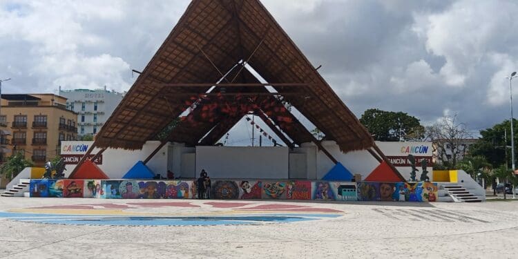 Reubicarán puestos ambulantes en el Parque de Las Palapas de Cancún