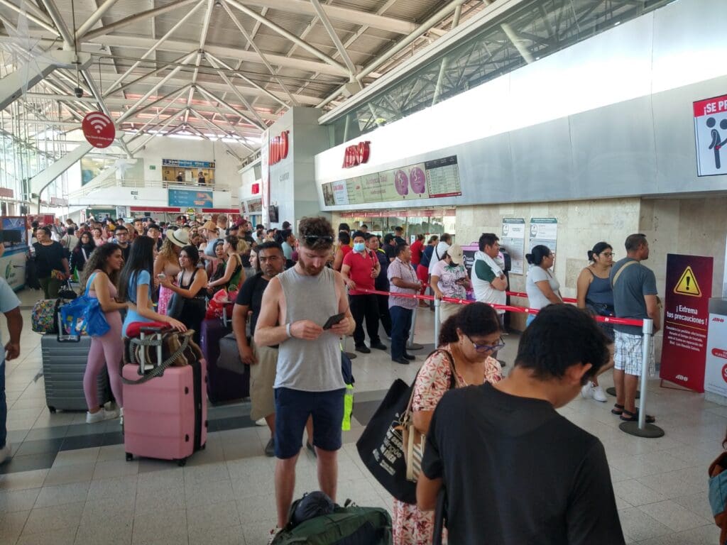 Moviliza ADO Cancún hasta 6 mil pasajeros diarios en esta Semana Santa