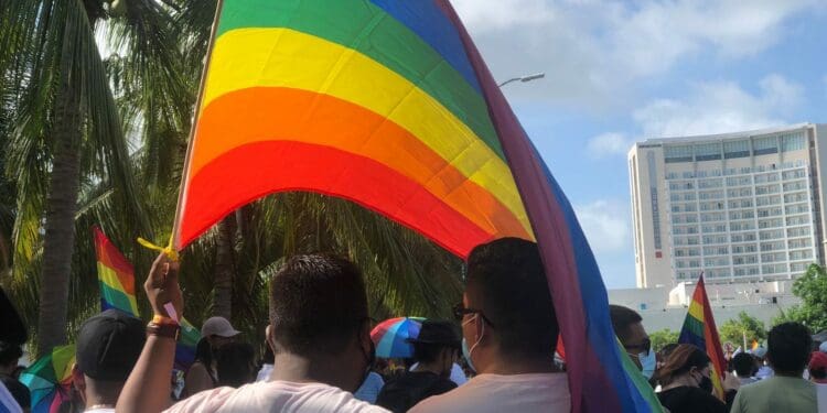 Buscan posicionar a Isla Mujeres como destino preferente del turismo LGBT