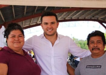 Las mujeres son el corazón de Quintana Roo: Pablo Bustamante