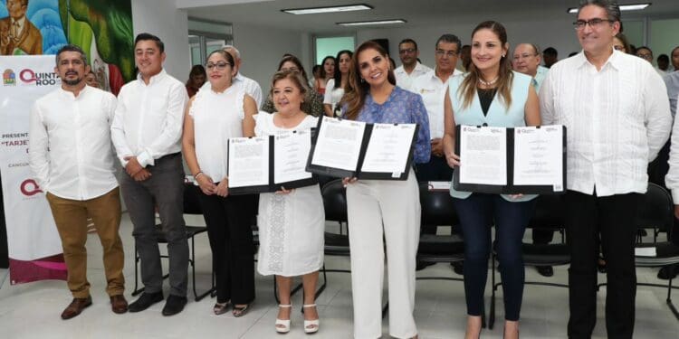 Mara Lezama presenta nueva tarjeta de salud que agiliza, transparenta y combate a la corrupción