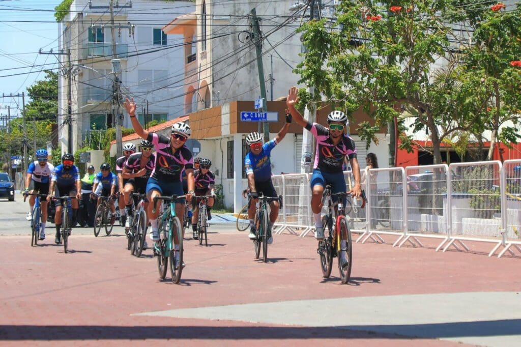 Se realiza con éxito el Gran Fondo World Tour en Solidaridad
