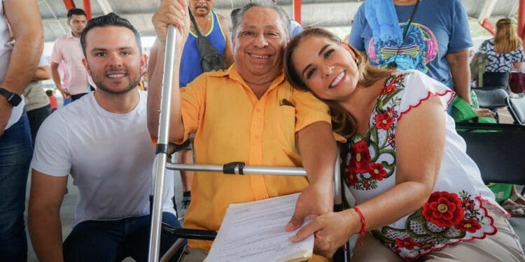 Más de 9 mil 348 quintanarroenses beneficiados con la Caravana del Bienestar: Pablo Bustamante