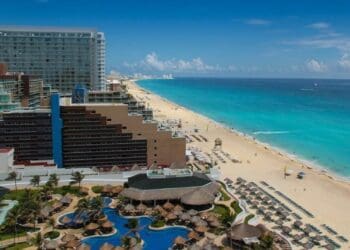 Alza del peso afecta a hoteles de Cancún, pese a ello esperan llegar a 75% de ocupación en mayo