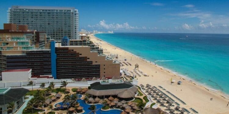 Alza del peso afecta a hoteles de Cancún, pese a ello esperan llegar a 75% de ocupación en mayo