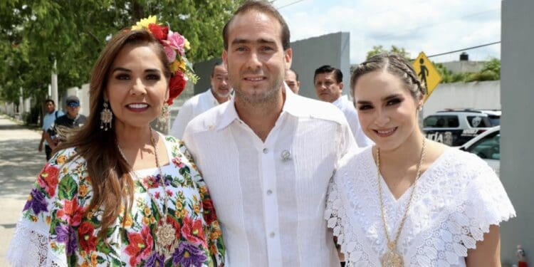 Celebran Mara Lezama y Diego Castañón el 15 aniversario del municipio de Tulum