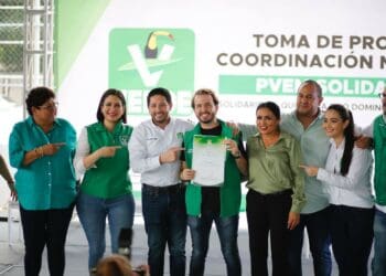 Escribamos las mejor historia del PVEM en Solidaridad, destaca Renán Sánchez al tomar protesta a Fernando Muñoz como líder en este municipio