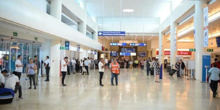 Reportaron desaparición de 2 hindúes en Cancún; fueron retenidos por horas por Migración del aeropuerto