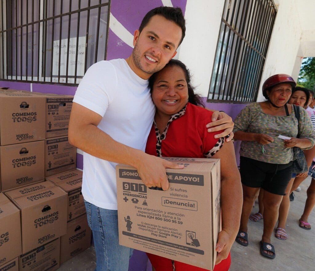 Supervisa Pablo Bustamante, entrega directa y gratuita de paquetes alimentarios ‘Comemos Tod@s’