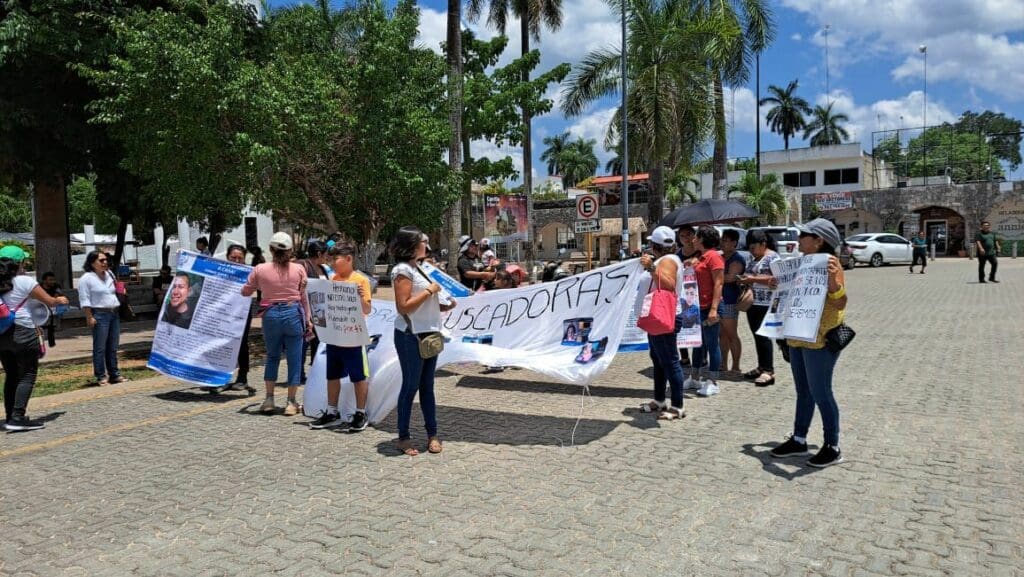 Madres Buscadoras llegan a Felipe Carrillo Puerto; exigen justicia por desaparecidos