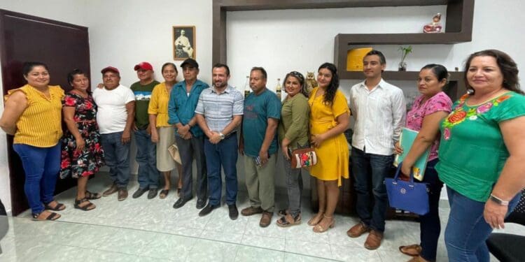 Con apoyo de Gobierno del Estado integran la primera cooperativa de cacao