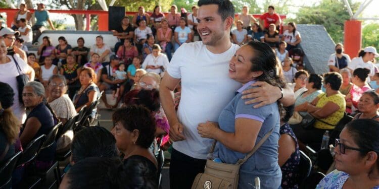 Cada mes, ‘Mujer Es Vida’ seguirá beneficiando a 50 mil quintanarroenses: Pablo Bustamante