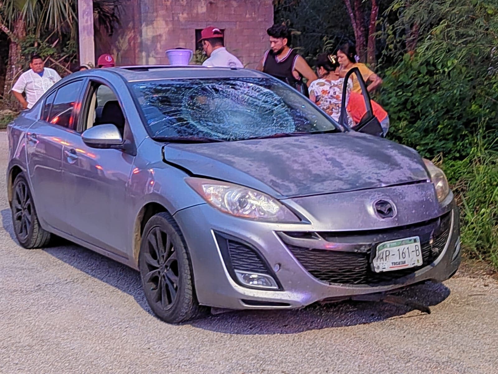 Deja accidente vial a motociclista y acompañante lesionados en José María Morelos