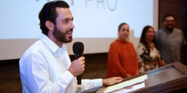 Q. Roo no solo atrae más turistas, hay mejores beneficios para prestadores de servicios: Bernardo Cueto