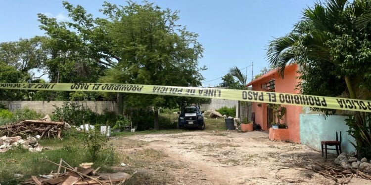 Hallan cuerpo putrefacto de un hombre en la colonia Los García de Cancún