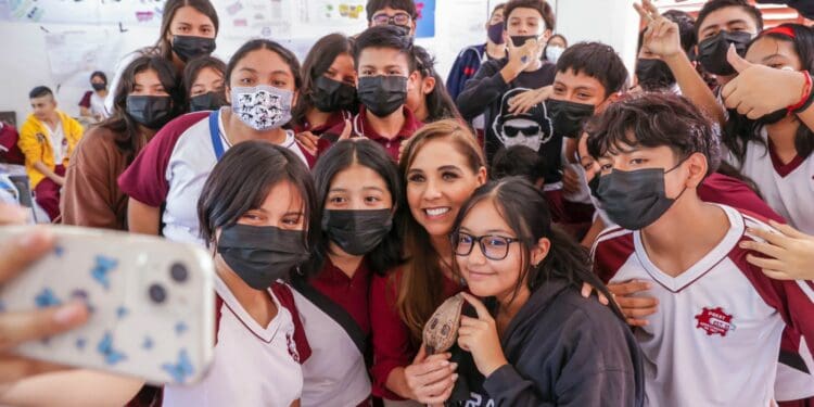 Lanza Mara Lezama plataforma para expedición de trámites educativos