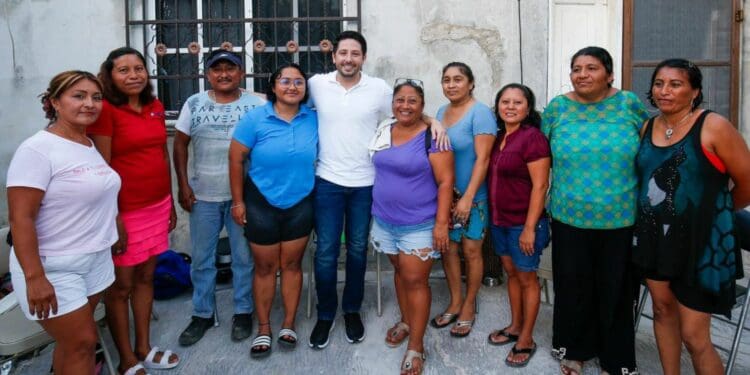 Refrenda Renán Sánchez su compromiso con la transformación, al igual que con las y los cozumeleños