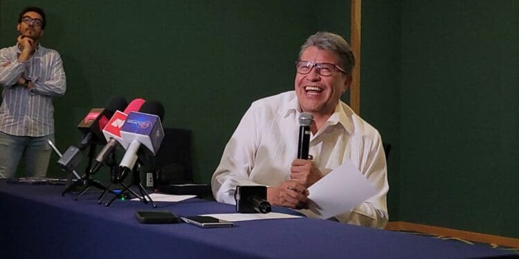 Desde Cancún, Ricardo Monreal se compromete a seguir en la 4T aunque no sea el candidato