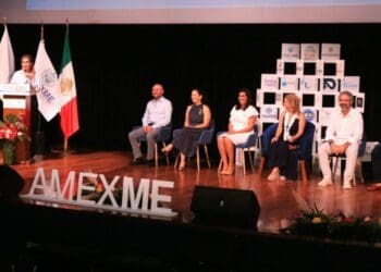 Inaugura Lili Campos foro regional Amexme 2030