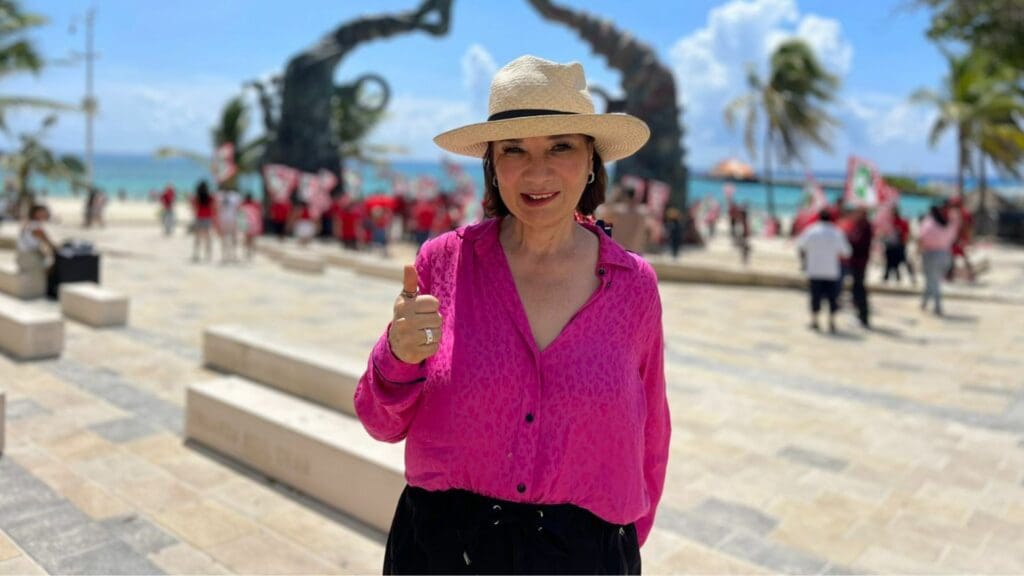 ¡Unidad ciudadana por un mejor México!; marchan en Playa del Carmen en apoyo a Xochilt Galvez y por buscar tener un país seguro y lleno de oportunidades