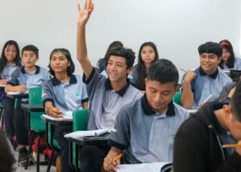 La educación en vías de la transformación, compromiso de Mara Lezama