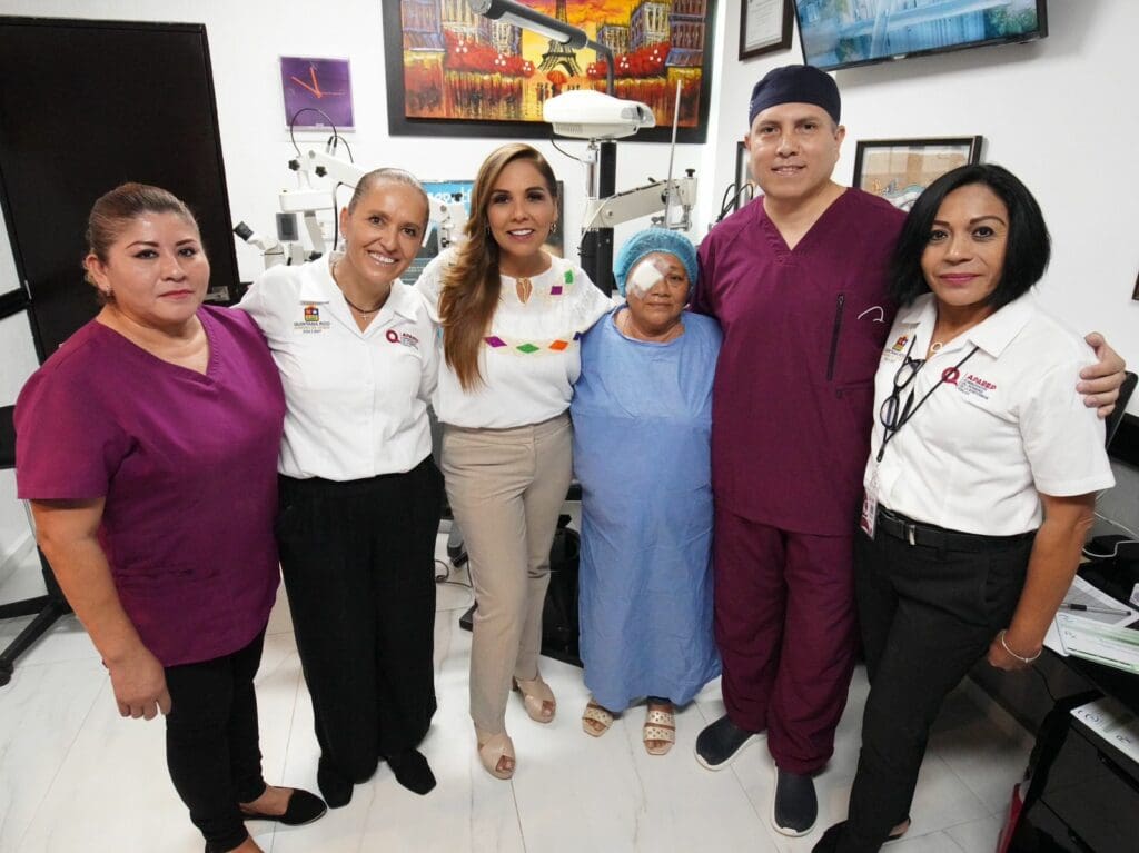 Con cirugías de la vista, Mara Lezama apoya a mujeres y hombres a recuperar su calidad de vida