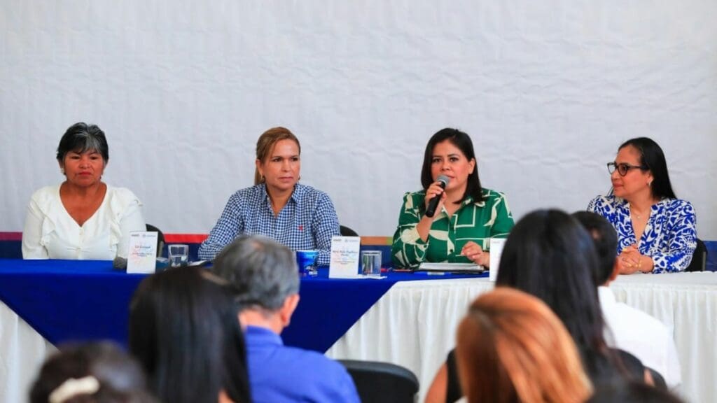 Solidaridad firma convenio en combate a la violencia política de género