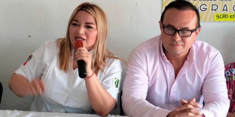 Deja Erika Castillo su cargo en el gobierno estatal para buscar la dirigencia del sindicato de taxistas de Cancún