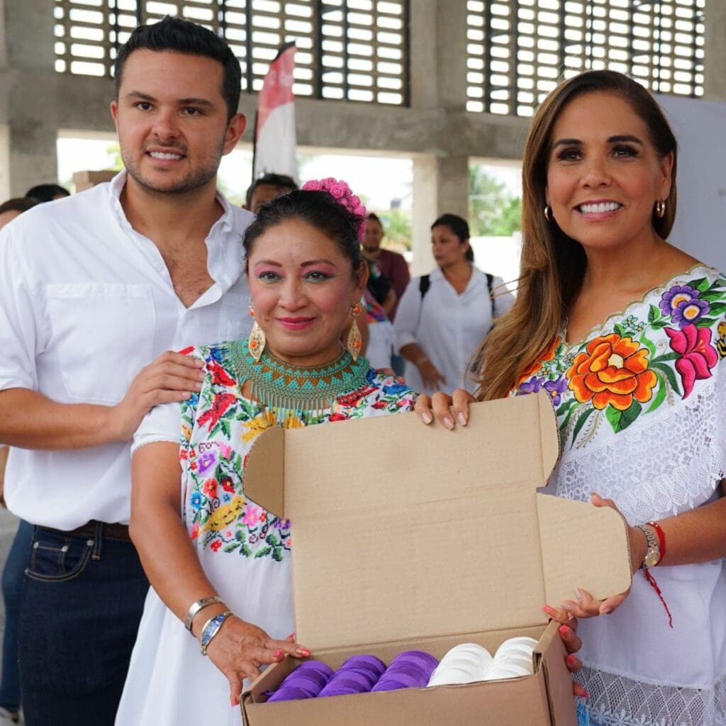 Acompaña Pablo Bustamante a la Gobernadora Mara Lezama, a la entrega directa y gratuita de Artesanas del Bienestar en Cancún