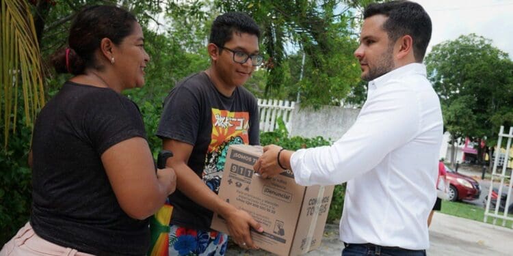 Avanza entrega directa y gratuita de Comemos Tod@s en Quintana Roo: Pablo Bustamante